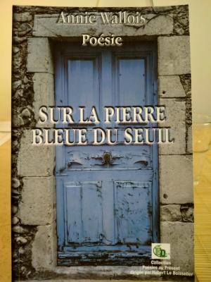 Sur la pierre bleue 1